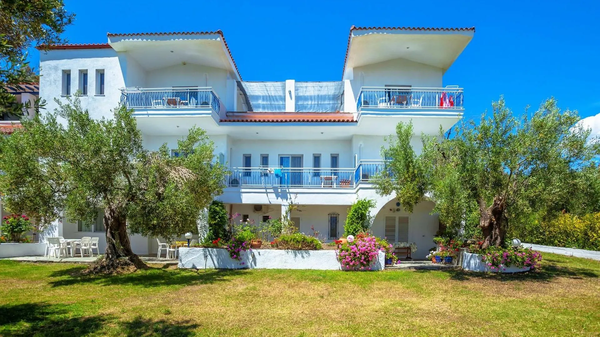 Xenios Faros Apartments Possidi Grecja